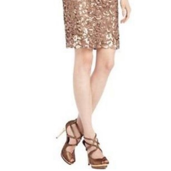 🚨2/$10‼️BcbgMaxAzria bronze heels - Picture 3 of 8